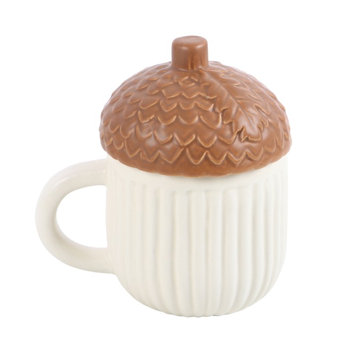 Herbstlicher Becher in Eichelform