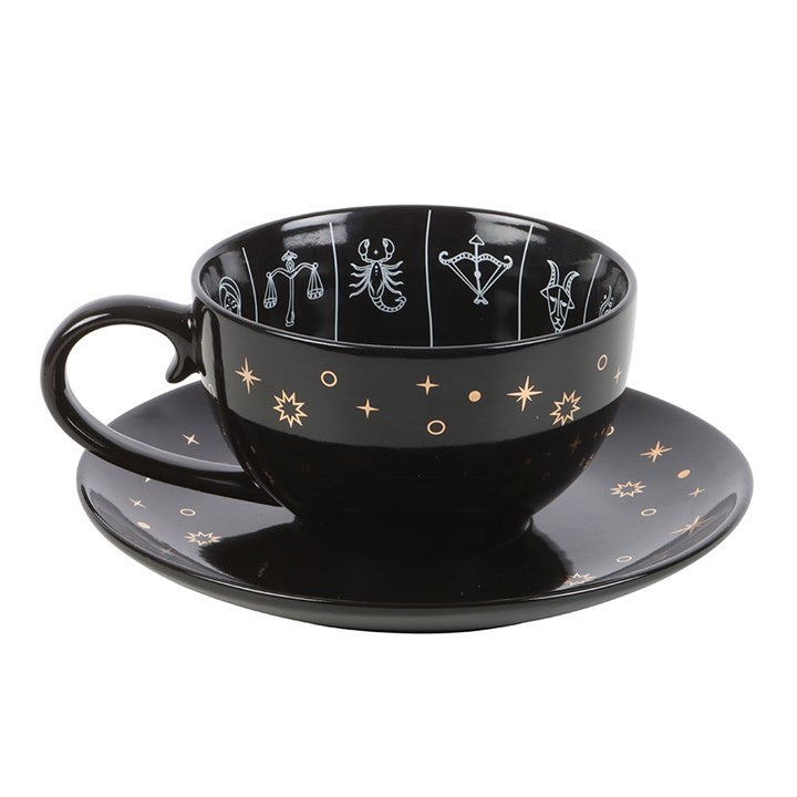 Astrologie und Wahrsagerei – Teetasse