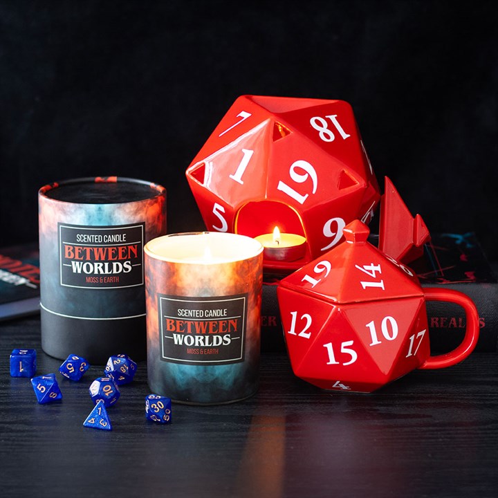 Becher in Form eines D20-Spielwürfels