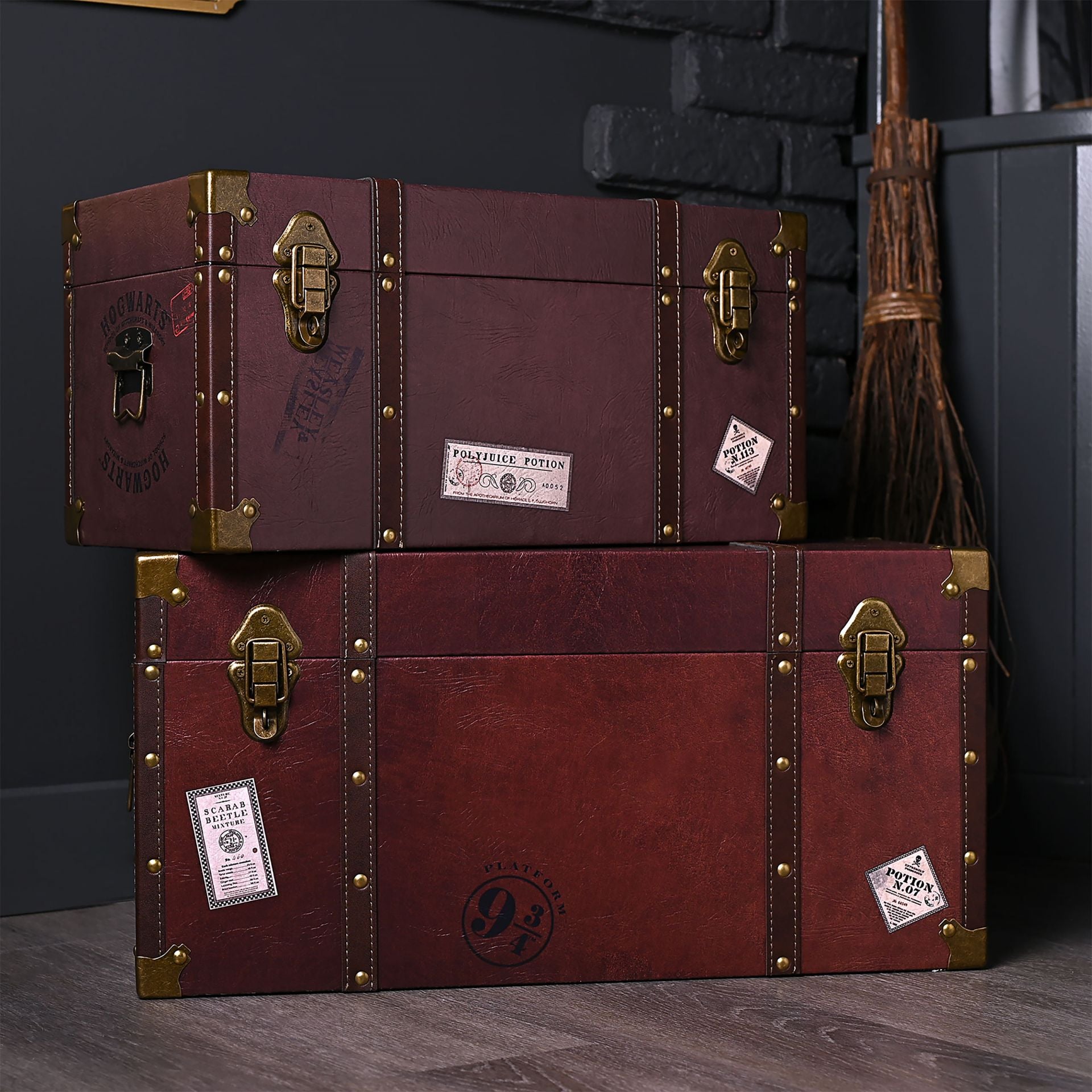 Harry Potter Hogwarts Koffer-Set (2-teilig) – Warner Bros. Alumni Truhen
