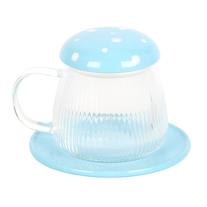 Blauer Glasbecher mit Pilzmotiv und Untertasse