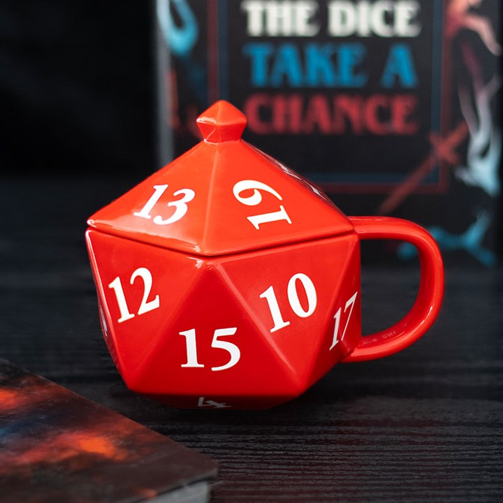 Becher in Form eines D20-Spielwürfels