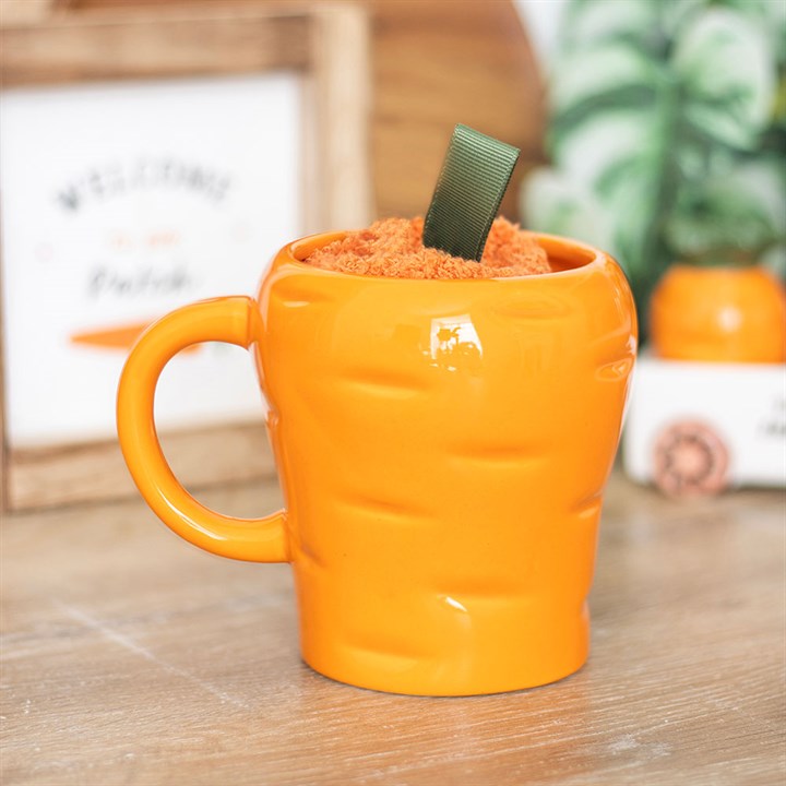Karottenförmiges Becher- und Socken-Set