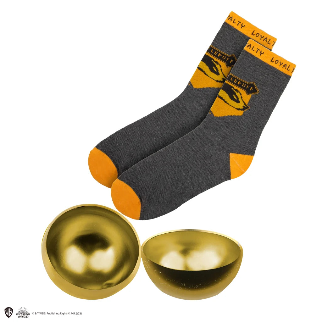 Hufflepuff Weihnachtskugel mit Socken