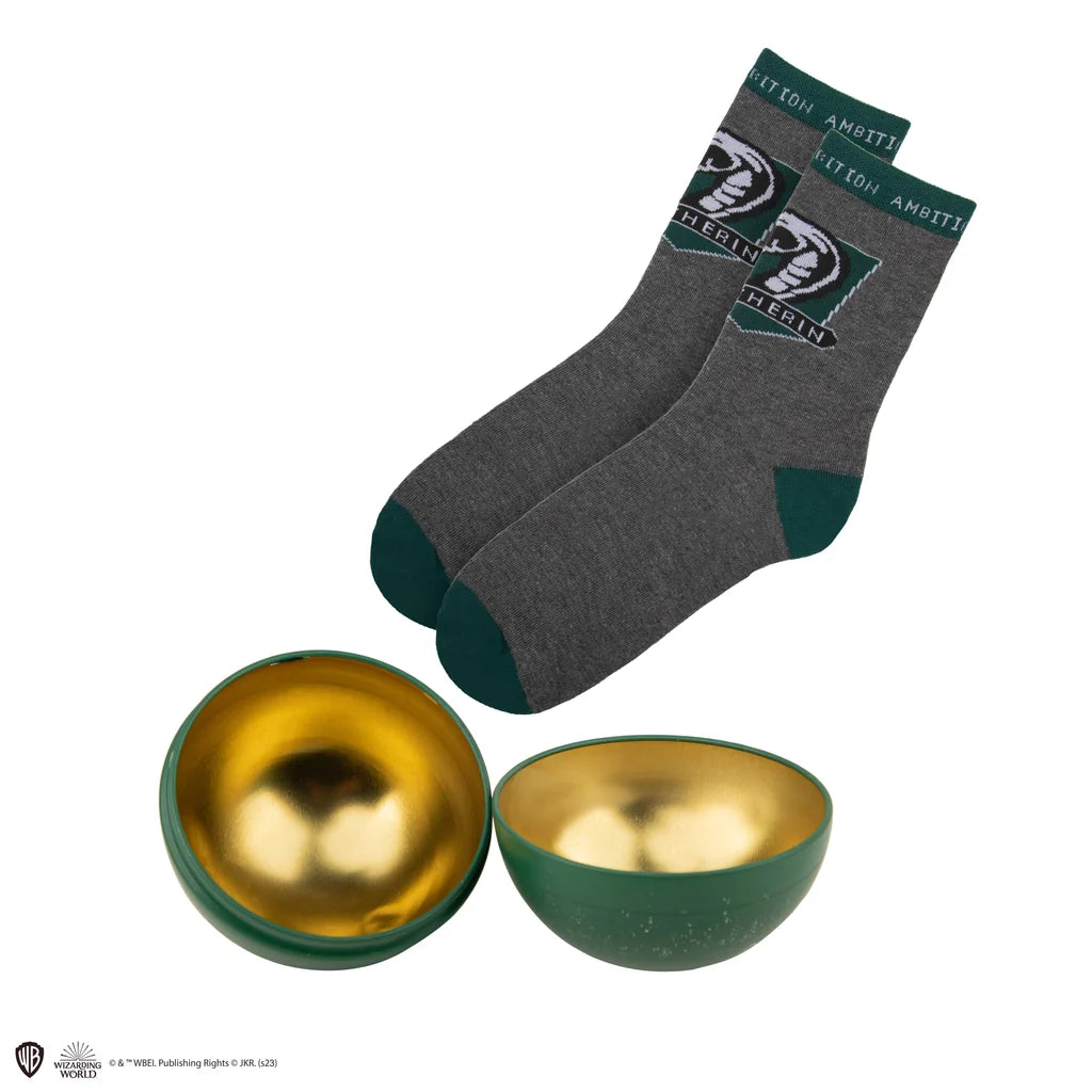 Slytherin Weihnachtskugel mit Socken