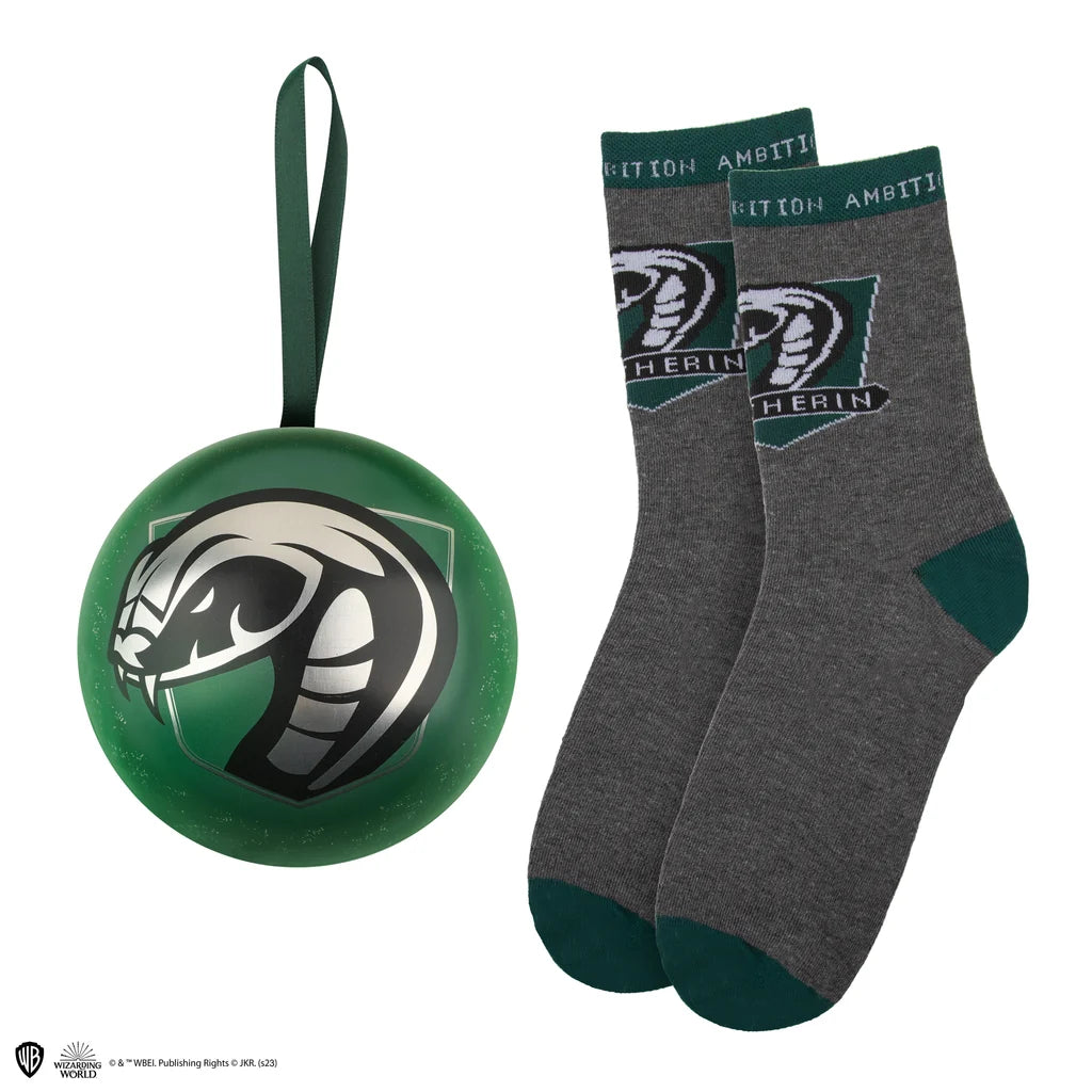 Slytherin Weihnachtskugel mit Socken