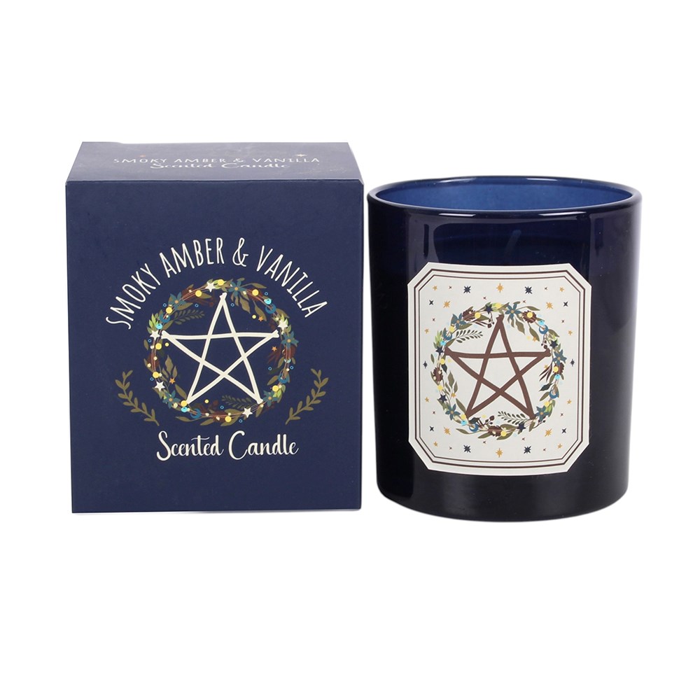 Solstice Wreath – Kerze mit dem Duft „Smoky Amber & Vanilla“