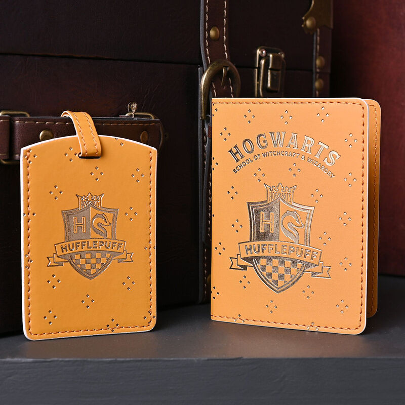 Warner Bros. Harry Potter Alumni-Passhülle & Gepäckanhänger – Hufflepuff