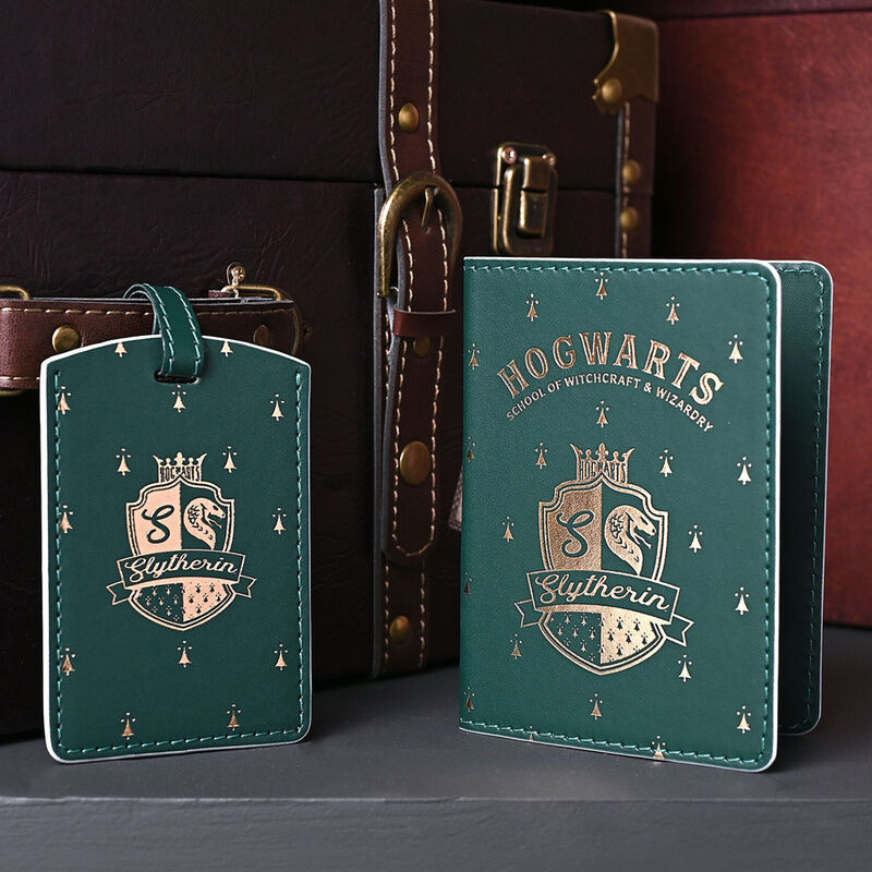 Warner Bros. Harry Potter Alumni-Passhülle & Gepäckanhänger – Slytherin